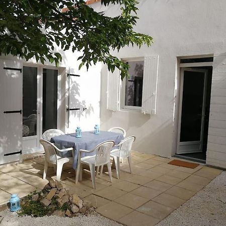 Villa Au Calme Avec Exterieur Et Parking Gratuit Aux Portes D'Aix Et Marseille Emplacement Ideal Exterior foto