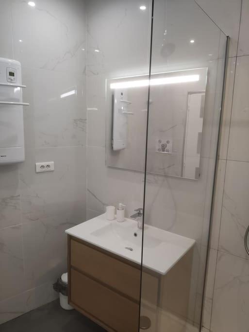 Villa Au Calme Avec Exterieur Et Parking Gratuit Aux Portes D'Aix Et Marseille Emplacement Ideal Exterior foto